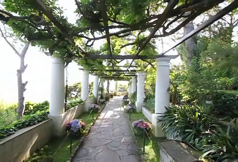 Bed and Breakfast Palazzo Tritone & Abagnale