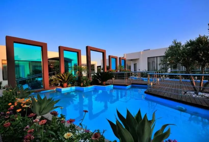 酒店 Afandou Bay Resort Suites