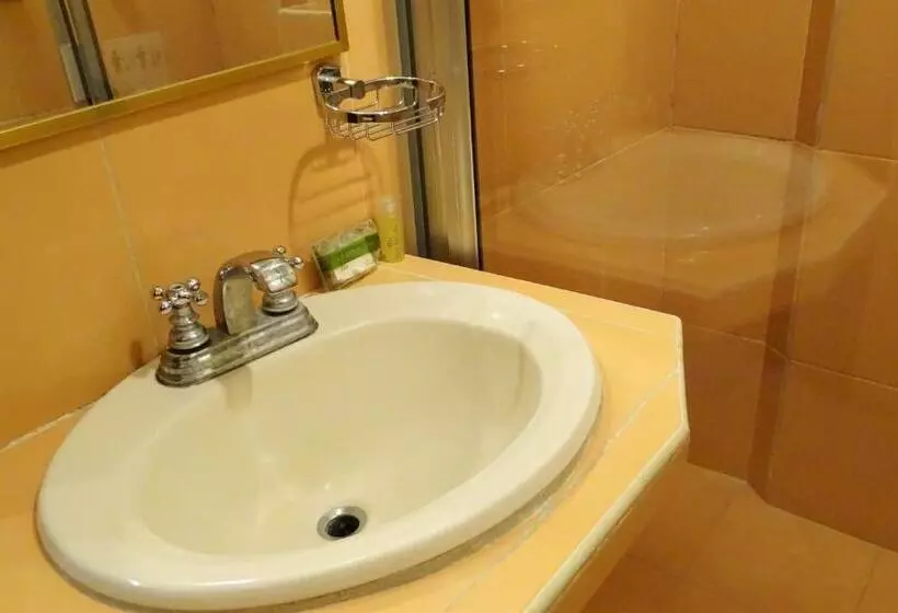 هتل Barrio Antiguo