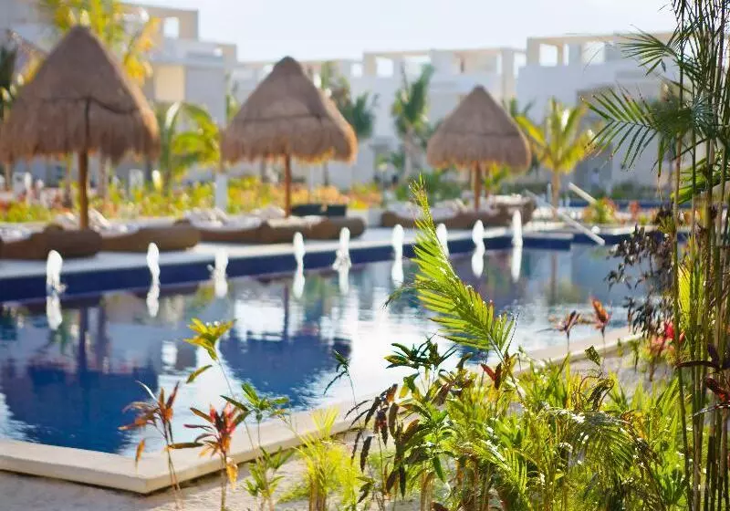 Отель Beloved Playa Mujeres All Inclusive Adults Only