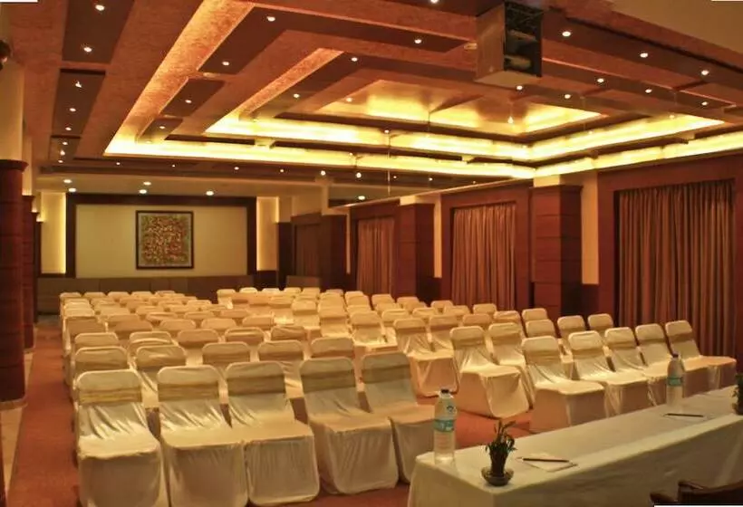 Отель Cambay Resort Udaipur