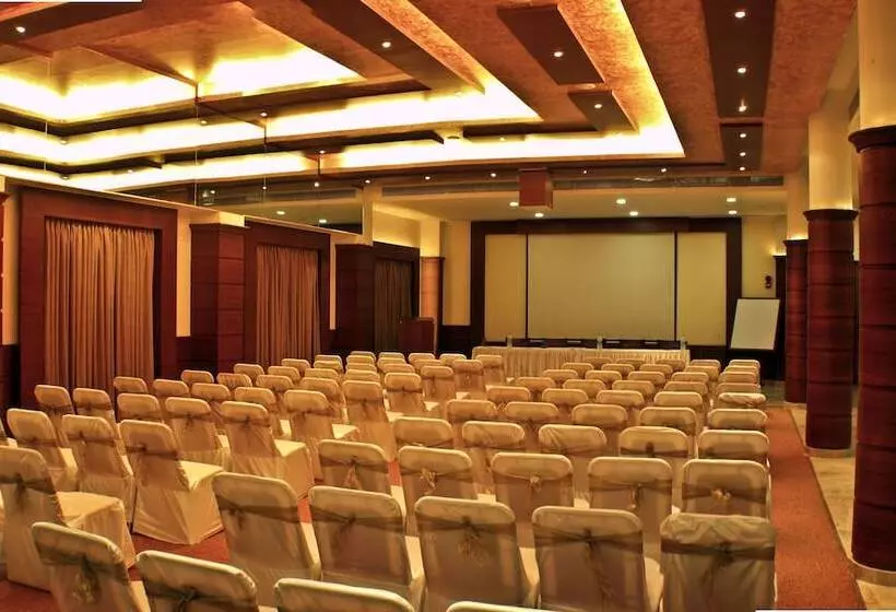 Отель Cambay Resort Udaipur