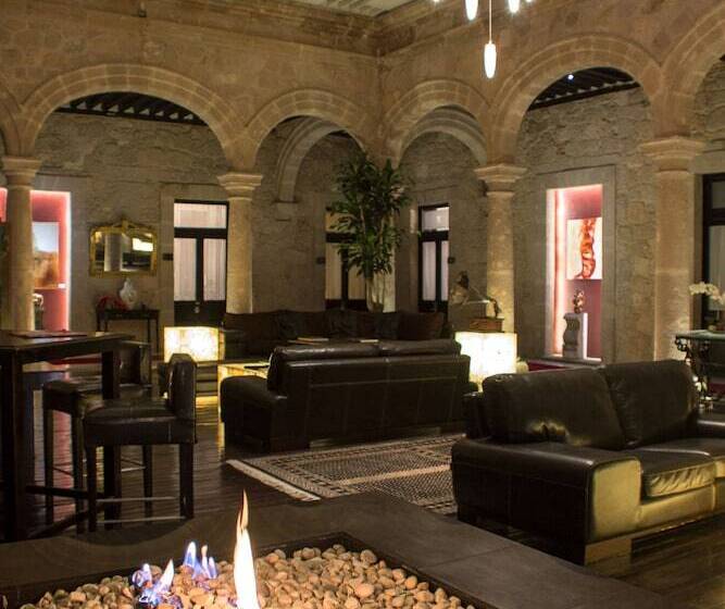 Cantera 10 Hotel Boutique