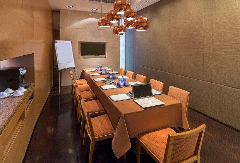 هتل Crowne Plaza Hong Kong Causeway Bay, An Ihg