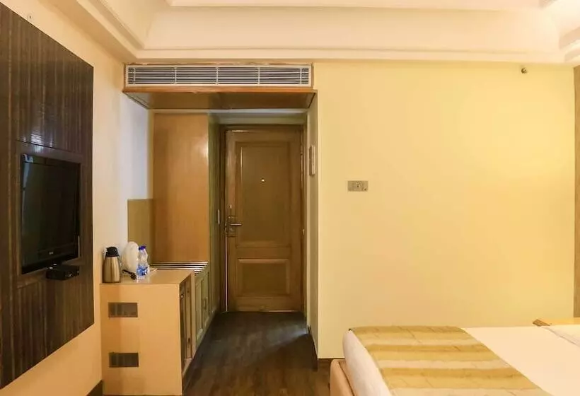 Dee Marks Hotel & Resorts