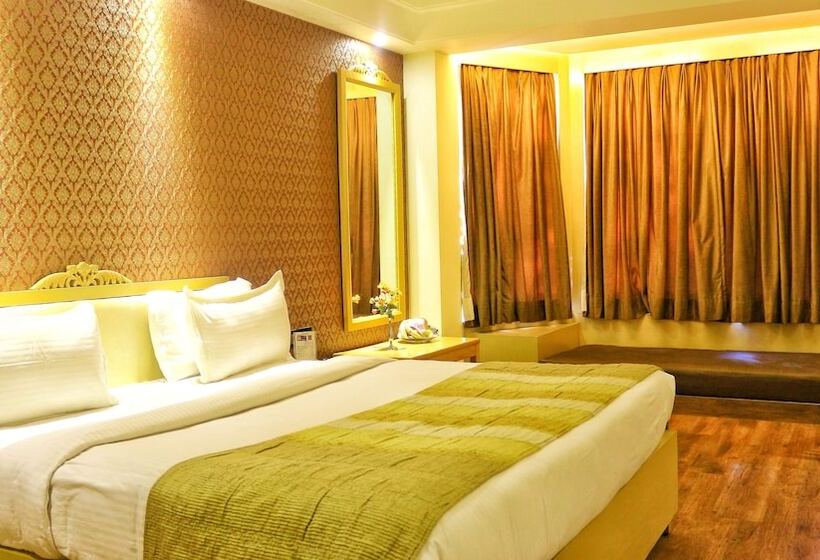 Dee Marks Hotel & Resorts