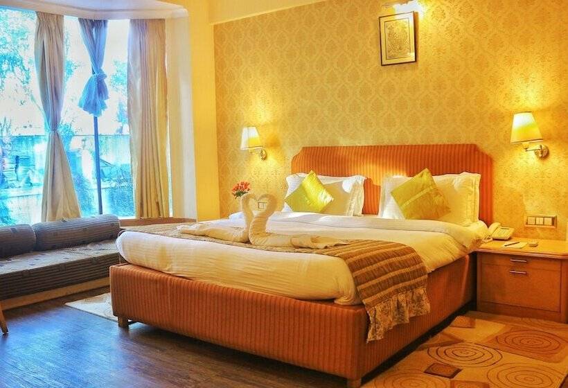 Dee Marks Hotel & Resorts