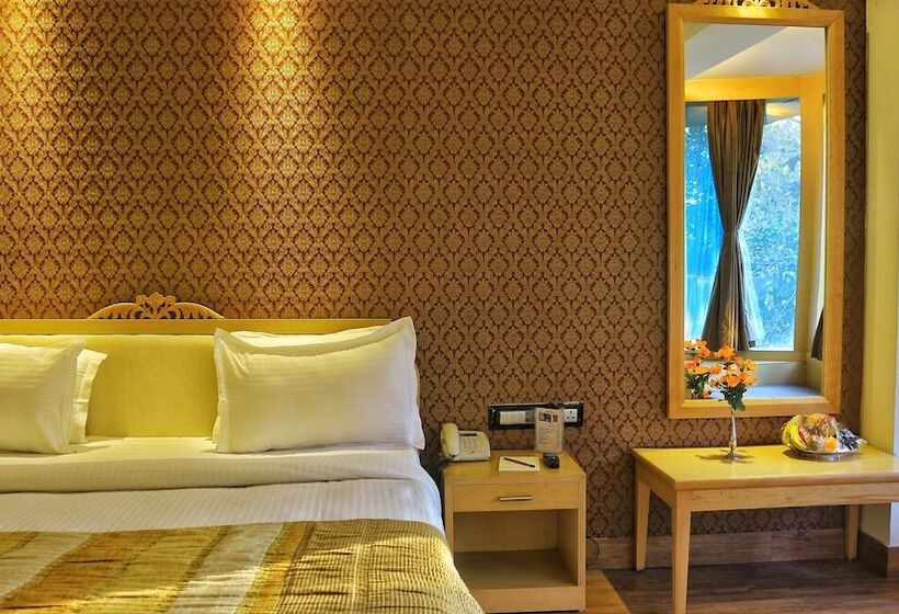 Dee Marks Hotel & Resorts