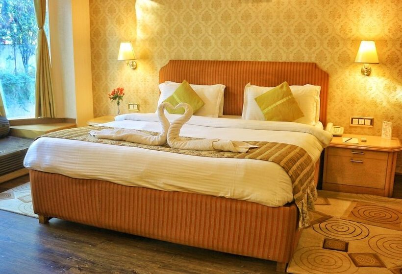 Dee Marks Hotel & Resorts