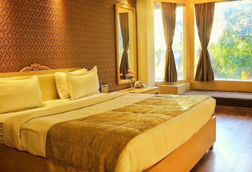 Dee Marks Hotel & Resorts