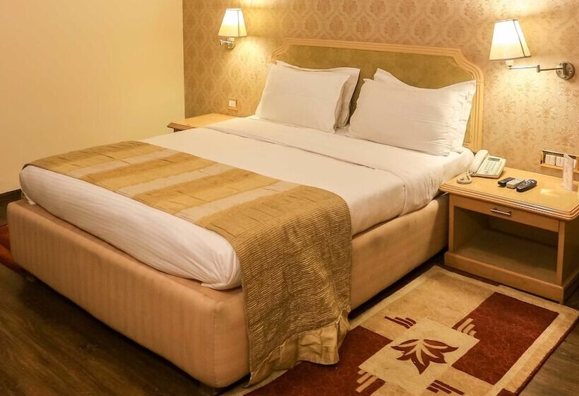 Dee Marks Hotel & Resorts