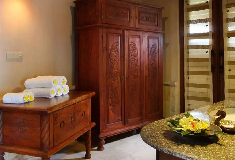 فندق Dewanivilla Resort