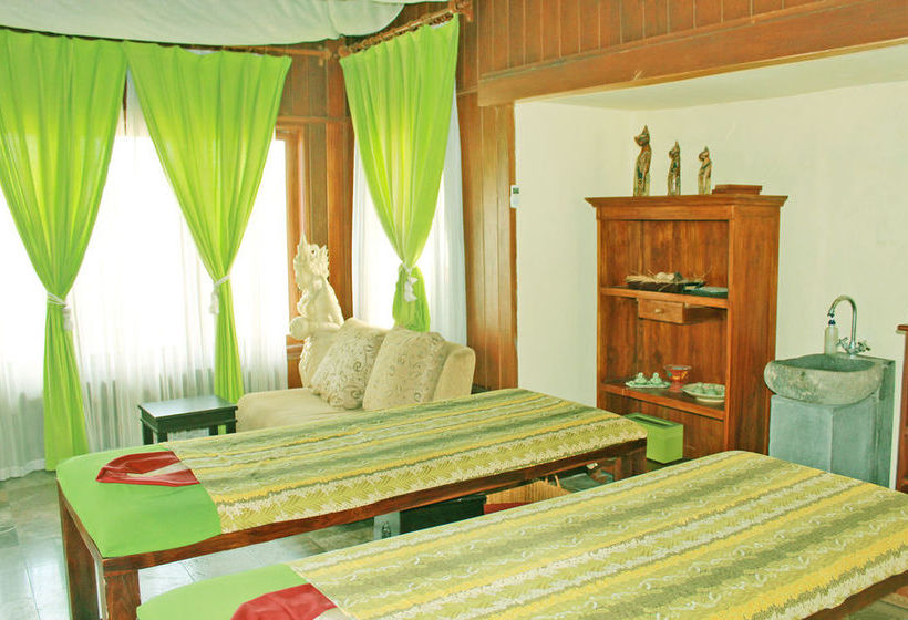 酒店 Dewanivilla Resort