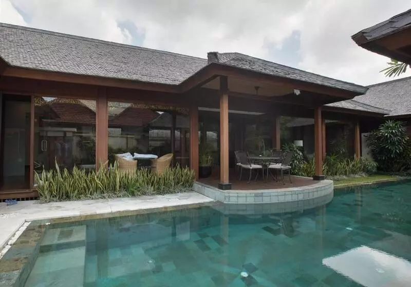 בית מלון כפרי Disini Luxury Spa Villa