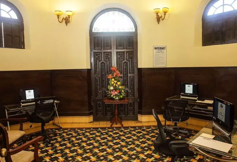 هتل Gran Real Yucatan