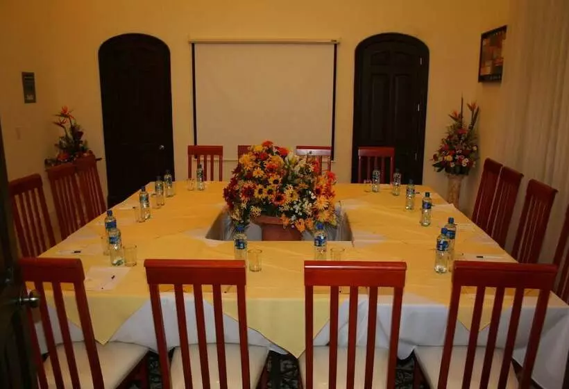 هتل Gran Real Yucatan