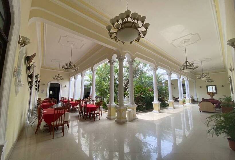 Hotel Gran Real Yucatan