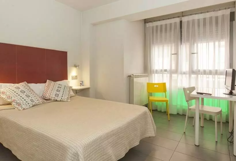 هتل Alda Soria Rooms