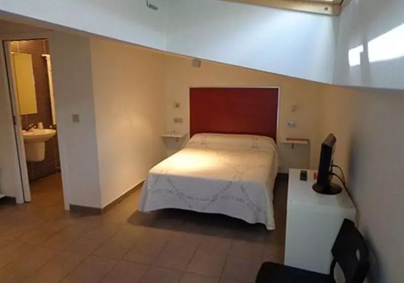 هتل Alda Soria Rooms