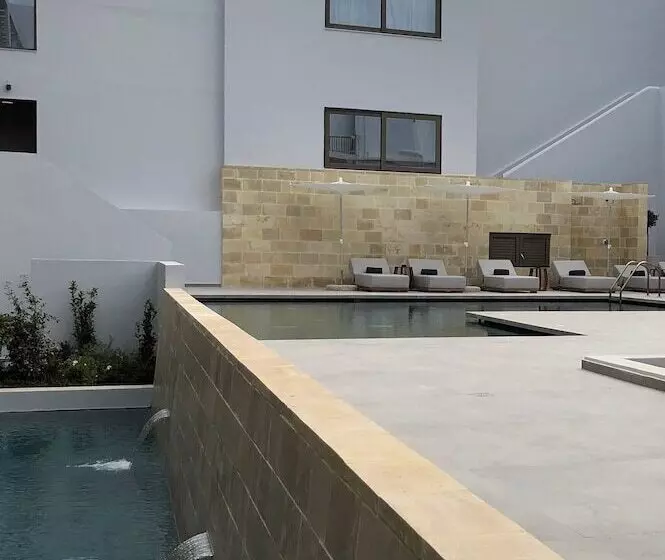 فندق Ikones Seafront Luxury Suites   Adults Only