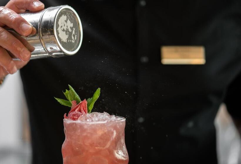 בית מלון כפרי Ikones Seafront Luxury Suites   Adults Only