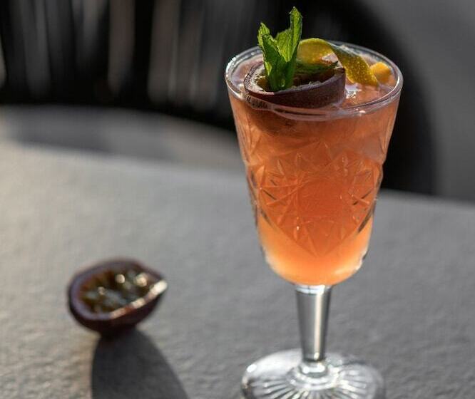 בית מלון כפרי Ikones Seafront Luxury Suites   Adults Only