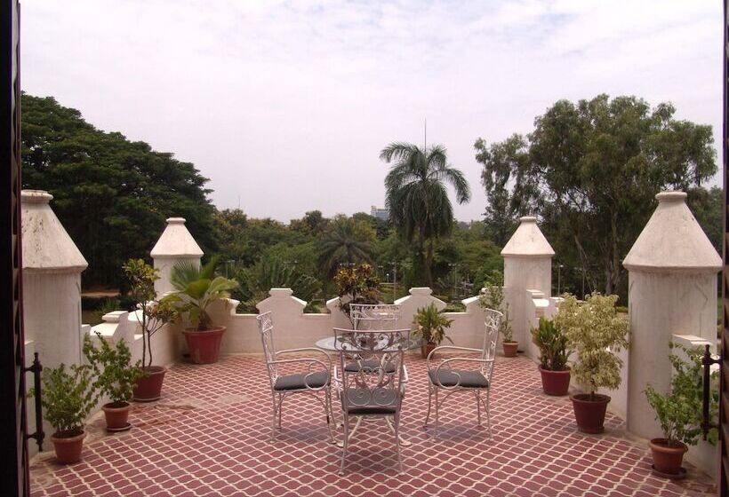 בית מלון כפרי Jayamahal Palace