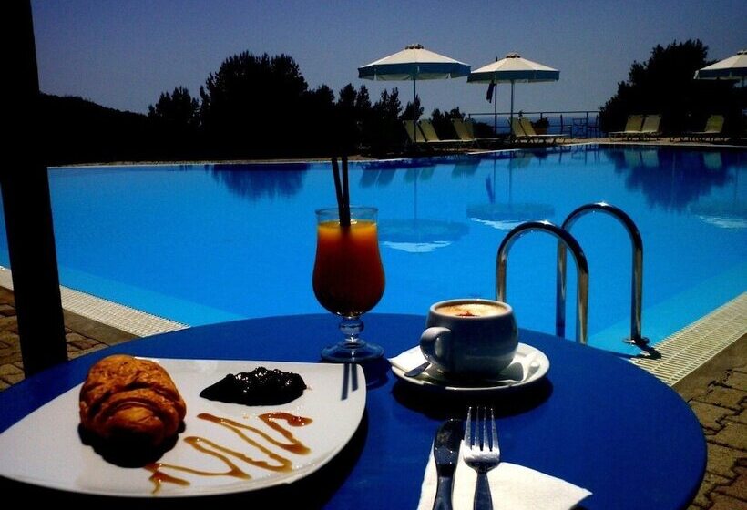 בית מלון כפרי Liberatos Village