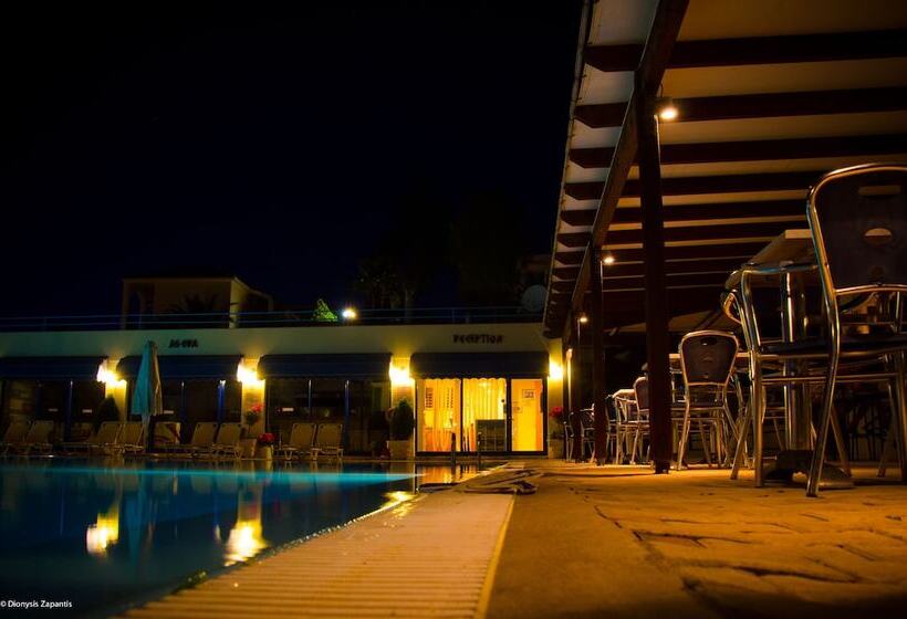 בית מלון כפרי Liberatos Village