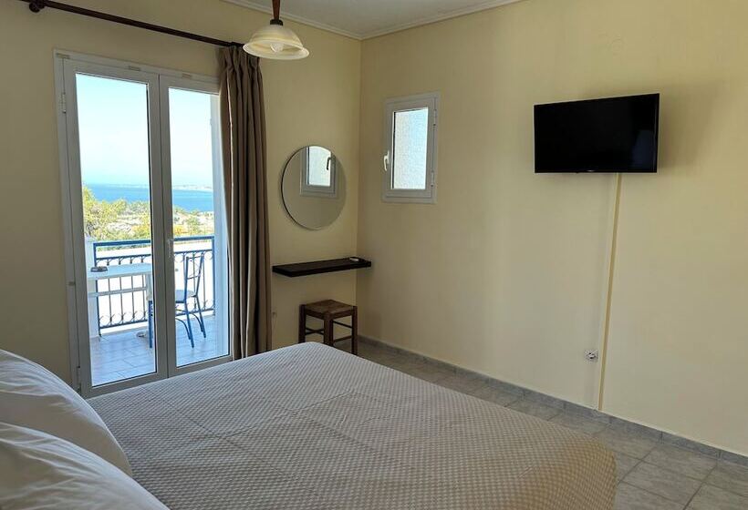 בית מלון כפרי Liberatos Village