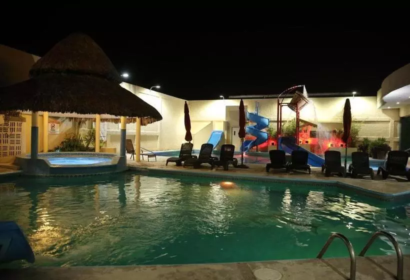 בית מלון כפרי Miramar Inn