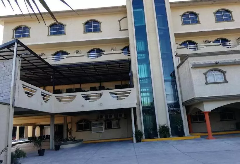 בית מלון כפרי Miramar Inn