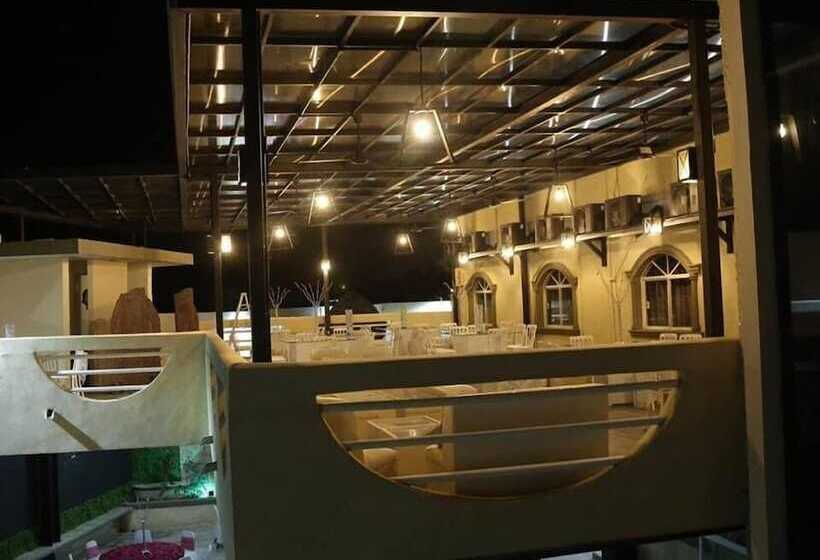 فندق Miramar Inn