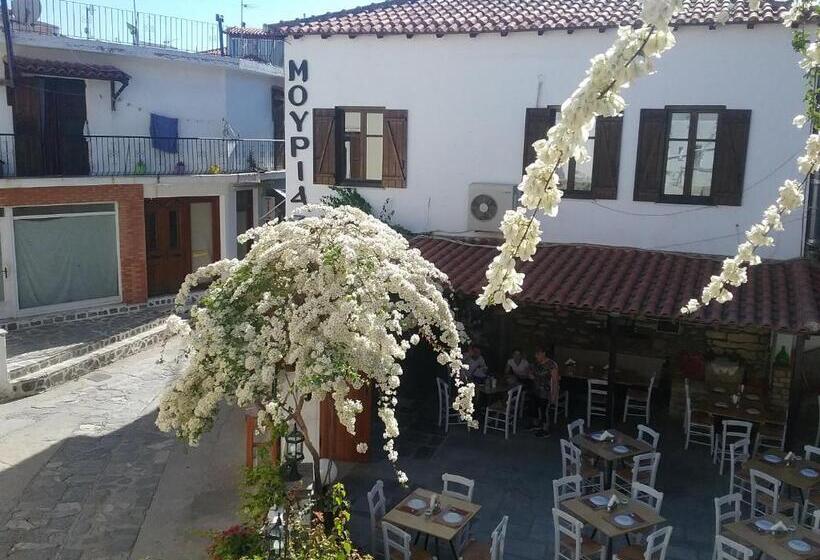 בית מלון כפרי Mouria