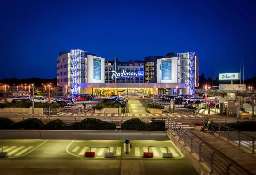 Radisson Blu Hotel, Hamburg Airport