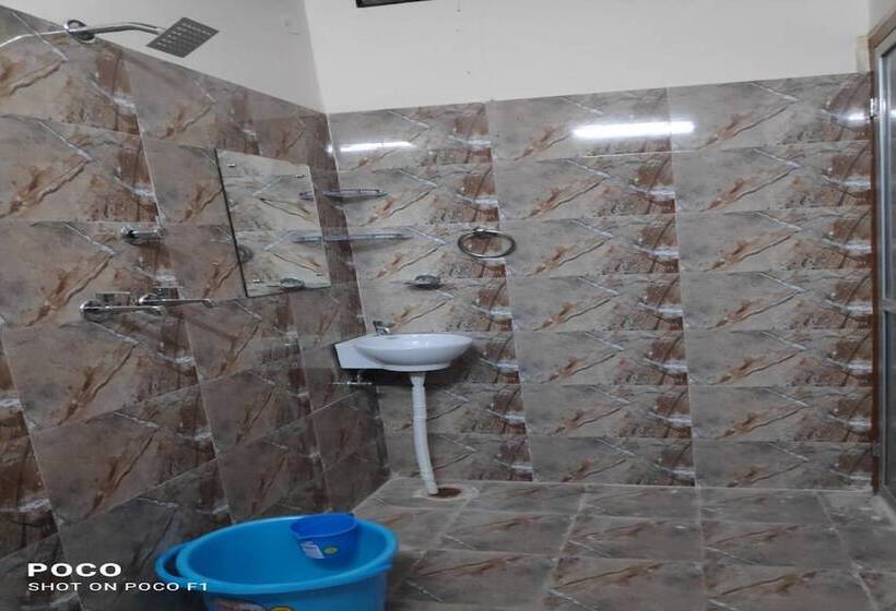 Hotel Rajputana Palace