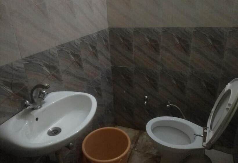 Hotel Rajputana Palace