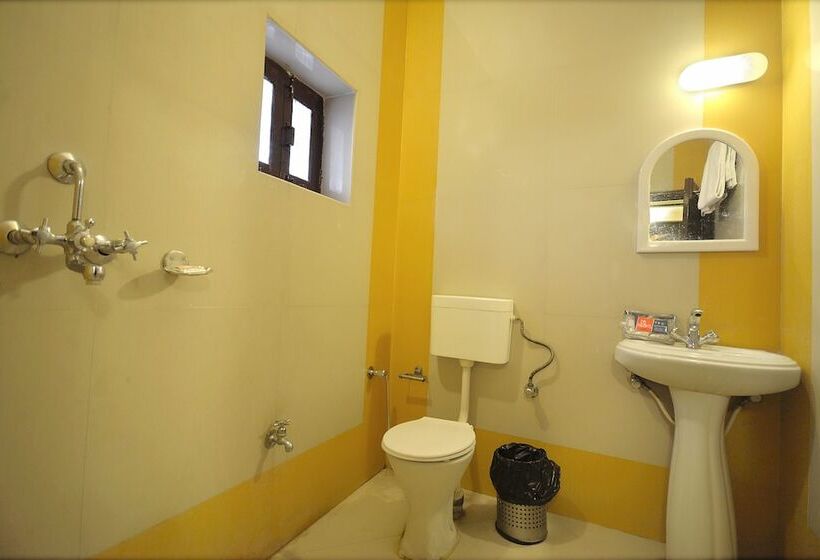 Hotel Rajputana Palace