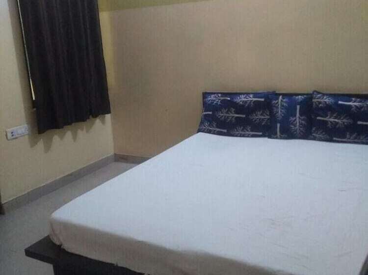 Hotel Rajputana Palace