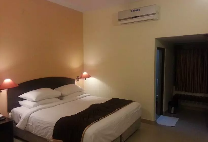 ホテル Rajputana Palace