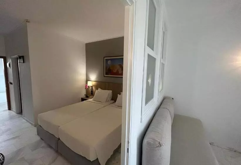 호텔 Selini Suites & Waterpark