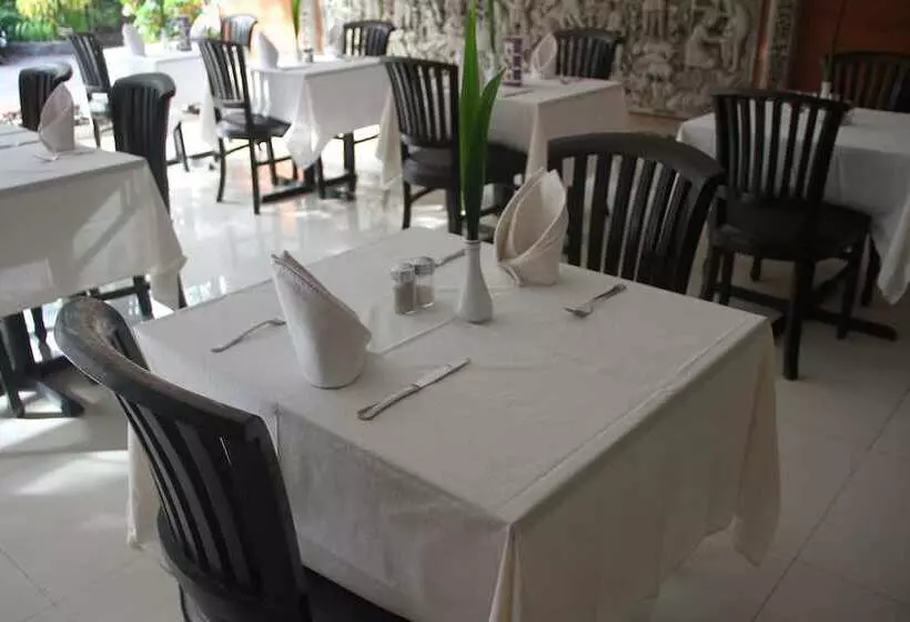 Hotel Seminyak Paradiso