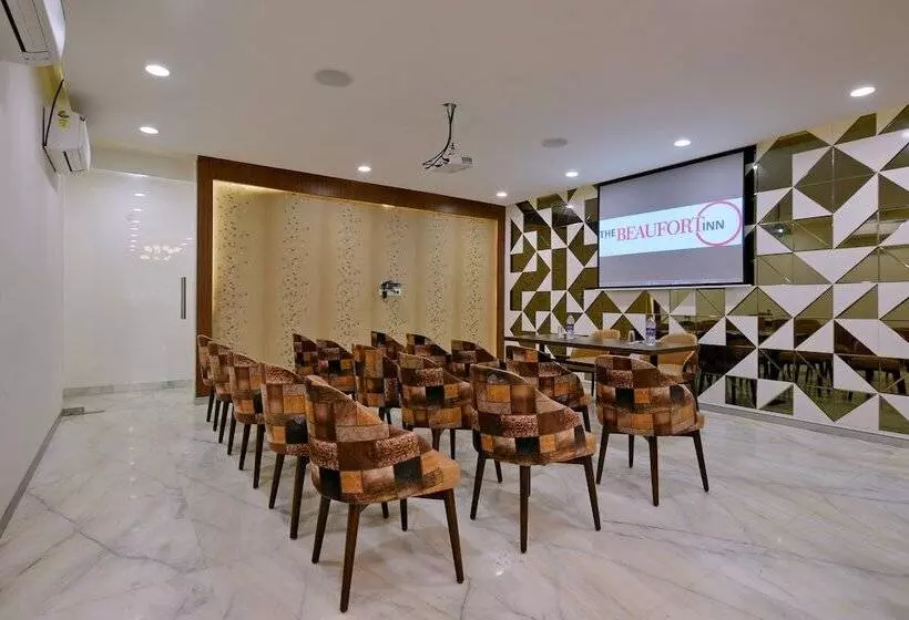 هتل The Beaufort Inn