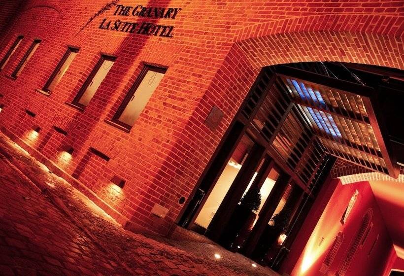 בית מלון כפרי The Granary  La Suite