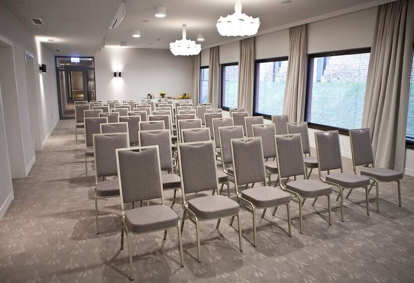 בית מלון כפרי The Granary  La Suite