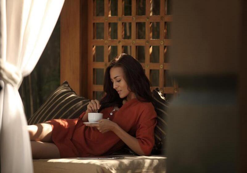 فندق The Kayana Villa