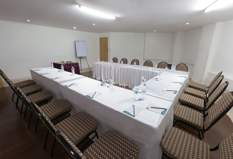 בית מלון כפרי Trinity Isle