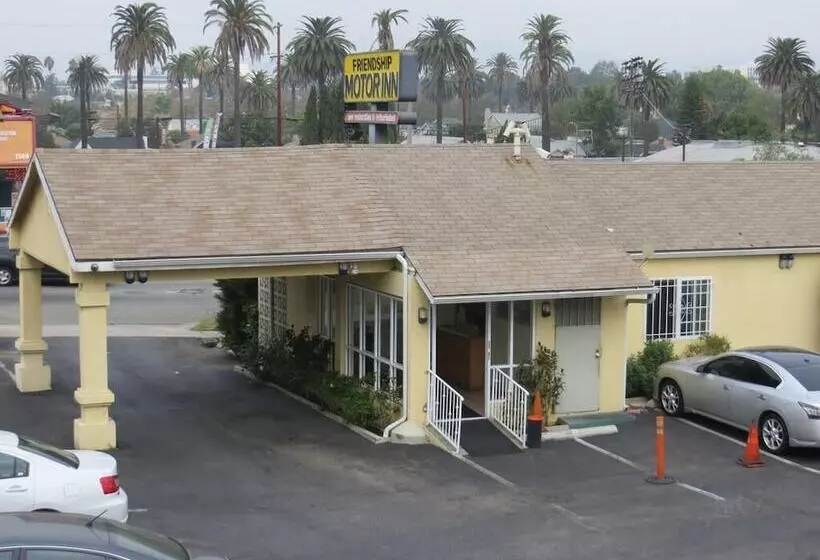 Friendship Motor Inn