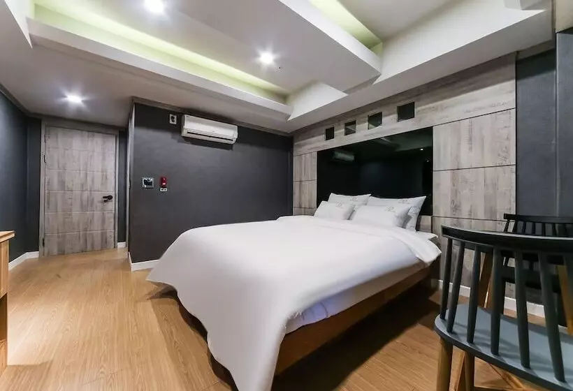 مُتل Changwon Sangnamdong Hotel Jm