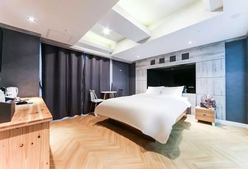مُتل Changwon Sangnamdong Hotel Jm